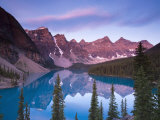 Moraine Lake and Valley of 10 Peaks, Banff National Park, Alberta, Canada Fotografie-Druck von Michele Falzone