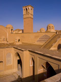 The Courtyards and Windtowers of Traditional Houses Kashan, Isfahan Province, Iran Lámina fotográfica por Michele Falzone The Courtyards and Windtowers of Traditional Houses Kashan, Isfahan Province, Iran Lámina fotográfica por Michele Falzone
