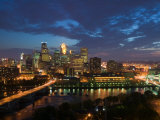 Evening Skyline Scene from St. Anthony Main, Minneapolis, Minnesota Photographie par Walter Bibikow