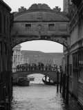 Canal with Bridge, Venice, Italy Fotografie-Druck von Keith Levit