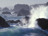Waves Crashing On Rocks Lámina fotográfica
