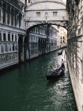 Gondoles, Venise, Italie Photographie par Doug Page