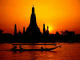 Temple of Dawn in Bangkok, Thailand Fotografie-Druck von David Marshall