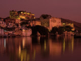 City Palace at Sunset, Udaipur, India Fotografisk tryk af Dan Gair City Palace at Sunset, Udaipur, India Fotografisk tryk af Dan Gair