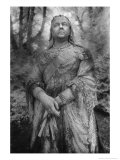 Statue of Queen Victoria, Athelhampton Hall, Dorset, England reproduction procédé giclée par Simon Marsden