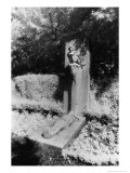 Baudelaire's Tomb, Monparnasse Cemetery, Paris Lámina giclée por Simon Marsden Baudelaire's Tomb, Monparnasse Cemetery, Paris Lámina giclée por Simon Marsden