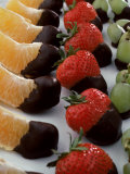 Chocolate Covered Fruits Photographie par John Dominis