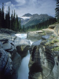 Waterfall, Mistaya River, Banff National Park, Alberta, CAN Photographie par Jack Hoehn