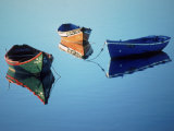 Moored Rowboats, Olhao, Portugal Photographie par Mitch Diamond