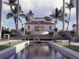 Palm Beach Town Hall, Palm Beach, FL Fotografie-Druck von Robin Hill