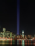 World Trade Center Memorial Lights, New York City Fotografie-Druck von Rudi Von Briel