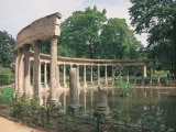 Parc Monceau, Paris, France Photographic Print by Jennifer Broadus