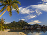 Moana Beach, Bora Bora, French Polynesia Lámina fotográfica por Inga Spence Moana Beach, Bora Bora, French Polynesia Lámina fotográfica por Inga Spence
