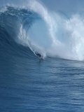 Surfista che cavalca l'onda, Maui, Hawaii Stampa fotografica di Eric Sanford
