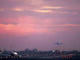 Airplanes Taking Off Photographie