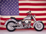 Harley Davidson Motorcycle and US Flag Fotografie-Druck