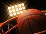 Basketball Going Into Hoop Photographie par Rick Souders