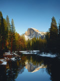 Half Dome Reflected in Merced River, Yosemite National Park Photographie par Peter Walton