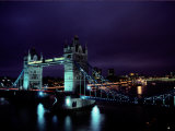 Night View of Tower Bridge, Which Spans the Thames River Photographie par Richard Nowitz