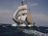 A Ship under Full Sail Fotografie-Druck von Joseph Baylor Roberts