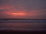 Des nuages pastel colorent les vagues de l'Atlantique Photographie par James P. Blair