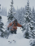 A Backcountry Skier in the Dezaiko Range Photographie par Bobby Model