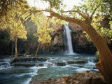 Vue pittoresque d'une cascade à Havasu Creek Photographie par W. E. Garrett