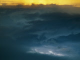 Ciel rempli de nuages menaçants Photographie par Todd Gipstein