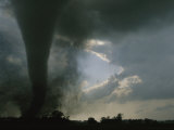 An F3 Category Tornado Swirls Across a South Dakota Prairie Photographie par Peter Carsten