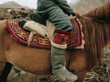 A Kirghiz Nomad on Horseback Fotografisk trykk av Dugald Bremner
