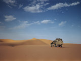 Ad Dahna is the Red Sand Desert That Stretches over 400 Miles from an Nafud to Rub Al-Khali Lámina fotográfica por Maynard Owen Williams