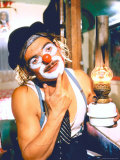 French Clown Chocolat Dubois Applying Make Up and Costume Before Performance 写真プリント - ルーミス・Dean