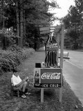 Boy Selling Coca-Cola from Roadside Stand Photographie par Alfred Eisenstaedt