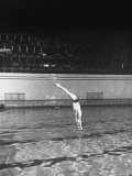Double Twister Dive by Ohio State University Diver Miller Anderson, NCAA Swimmer of the Year Lámina fotográfica por Gjon Mili