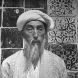 Close Up of Old Kashgar Native Fotografie-Druck von William Vandivert