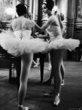 Ballerinas Practicing at Paris Opera Ballet School Photographie par Alfred Eisenstaedt
