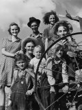 Group Portrait of a Farmer and His Family Photographie par Alfred Eisenstaedt
