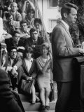Attorney General Robert F. Kennedy Talking During a Meeting Impressão fotográfica premium por George Silk Attorney General Robert F. Kennedy Talking During a Meeting Impressão fotográfica premium por George Silk