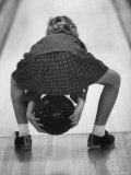 Child Bowling at a Local Bowling Alley Photographie par Art Rickerby