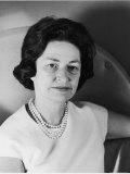 Portrait of Lady Bird Johnson Premium fotografisk trykk av Walter Bennett Portrait of Lady Bird Johnson Premium fotografisk trykk av Walter Bennett