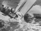 The Intrepid Tipping Into a Sharp Wave Photographie par George Silk