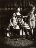 Three Young Girls of Various Ages Posing with Blocks and a Doll Premium fotografisk trykk av George B. Brainerd Three Young Girls of Various Ages Posing with Blocks and a Doll Premium fotografisk trykk av George B. Brainerd