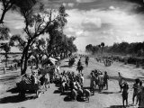 Sikhs Migrating to the Hindu Section of Punjab After the Division of India Lámina fotográfica por Margaret Bourke-White Sikhs Migrating to the Hindu Section of Punjab After the Division of India Lámina fotográfica por Margaret Bourke-White