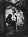 Model Wearing Latest Spring Fashions Photographie par Gordon Parks