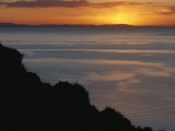 A View of Lake Titicaca at Sunset Photographie par Kenneth Garrett