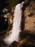 A Waterfall in Yosemite National Park in California 写真プリント - ポール・ポール・ニックレン A Waterfall in Yosemite National Park in California 写真プリント - ポール・ポール・ニックレン