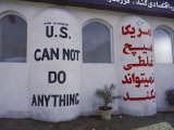 Graffiti on a Wall in Tehran Photographie par Steve Raymer