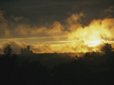 Sunset in Rock Creek Park with the Washington Cathedral in Distance Fotografisk tryk af David Evans