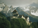 View of the Restored Vaduz Castle Fotografisk tryk af Walter Meayers Edwards