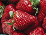 Close View of Ripe Strawberries Fotoprint van Marc Moritsch Close View of Ripe Strawberries Fotoprint van Marc Moritsch